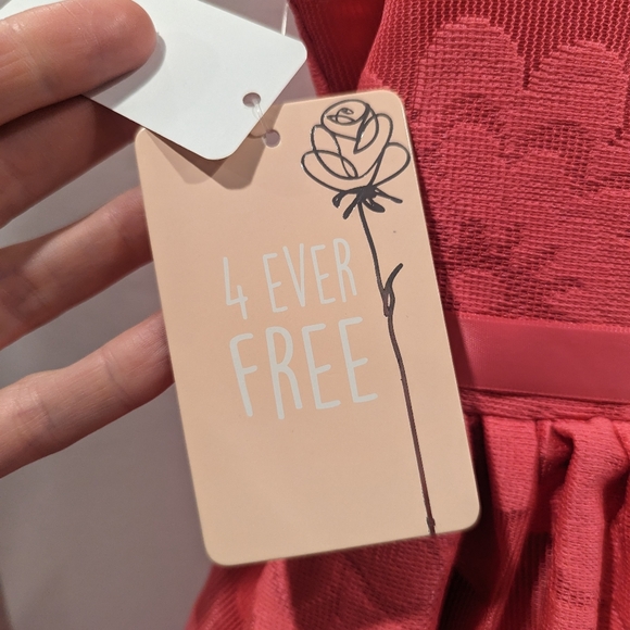 NWT 4Ever Free Girls Size 5 Pink Floral Dress with Satin Tie - Picture 3 of 6